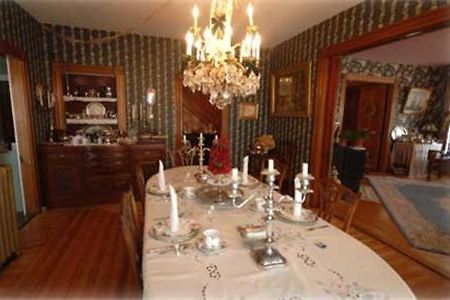 The Lion And The Rose Bed & Breakfast Whitefield Exterior foto