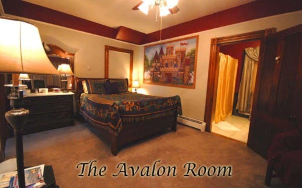 The Lion And The Rose Bed & Breakfast Whitefield Exterior foto
